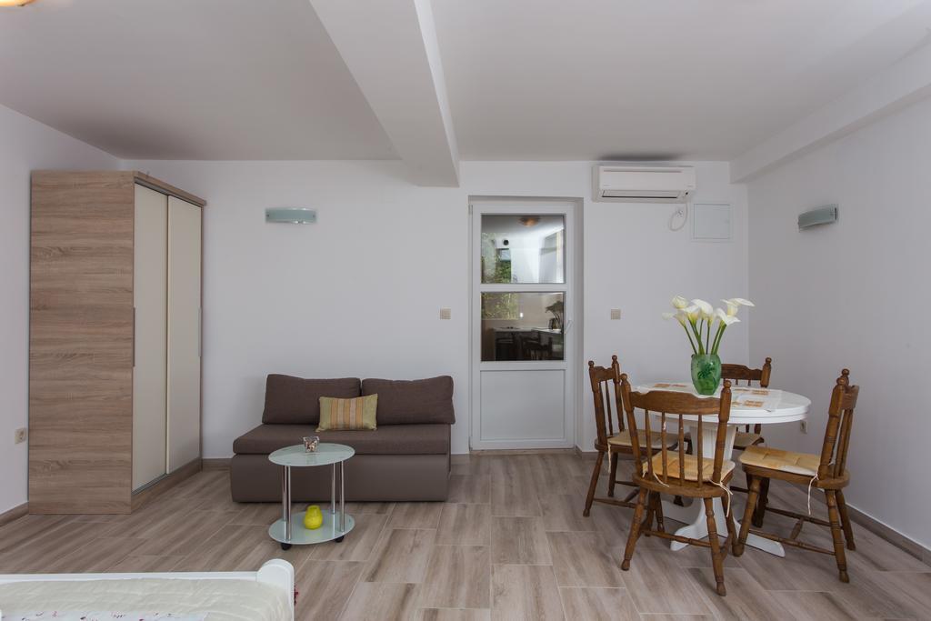Apartments Anka Trsteno Exterior photo